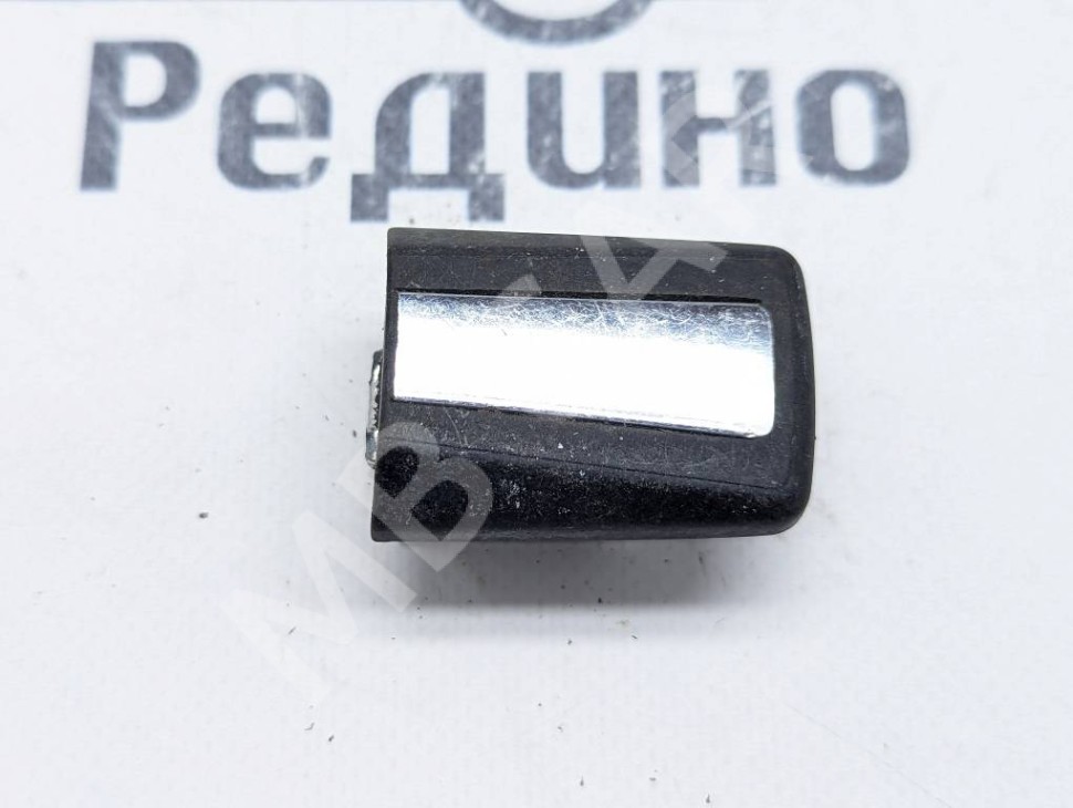 Крышка ручки двери MERCEDES-BENZ W124 W124/S124/C124/A124 (1984 - 1993) фото 1 — Разборка Мерседес