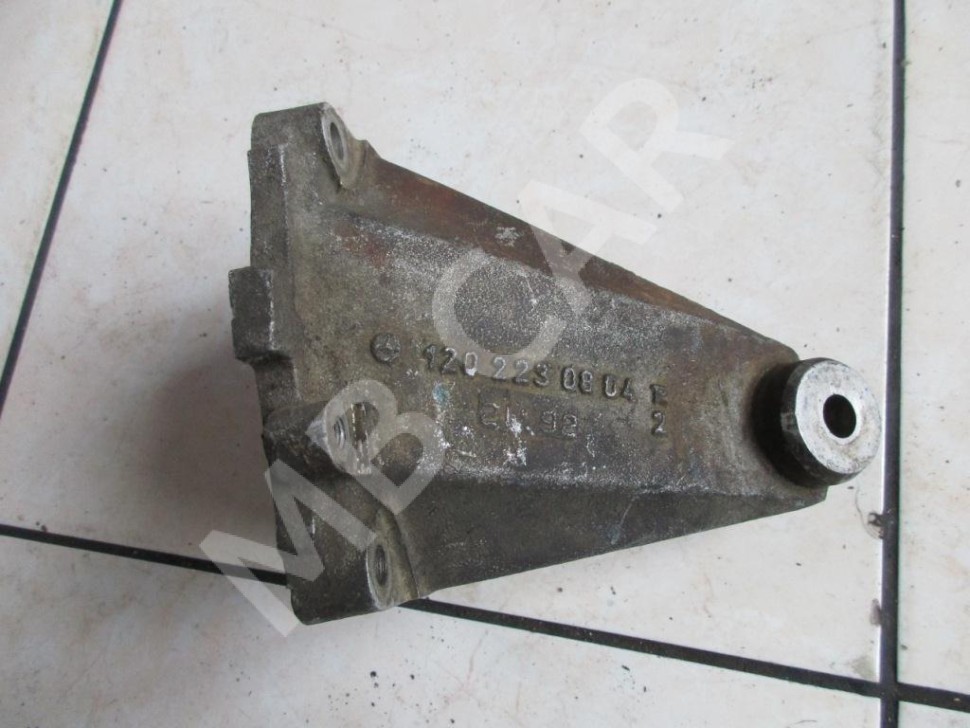 Лапа левая MERCEDES-BENZ S-класс W140 (1991 - 1998) фото 1 — Разборка Мерседес