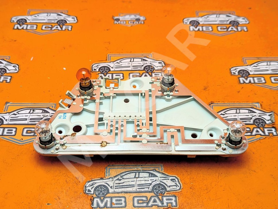 Плата заднего фонаря MERCEDES-BENZ CLS-класс C219 (2004 - 2008) фото 1 &mdash; Разборка Мерседес