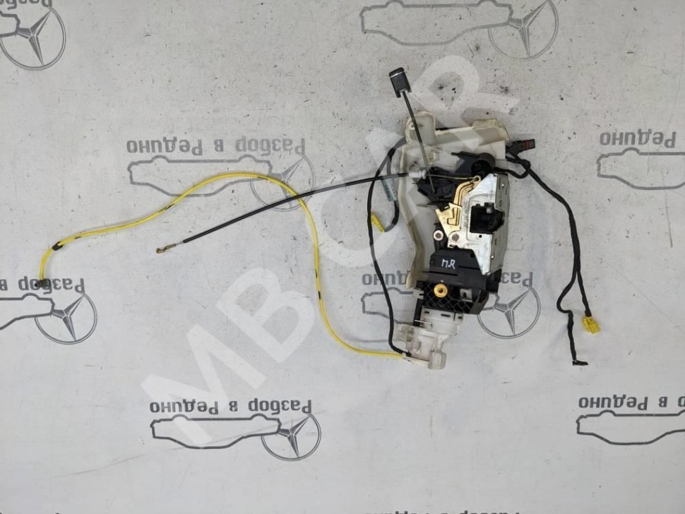 Замок двери передней правой MERCEDES-BENZ S-класс W220 рестайлинг (2002 - 2005) фото 1 — Разборка Мерседес