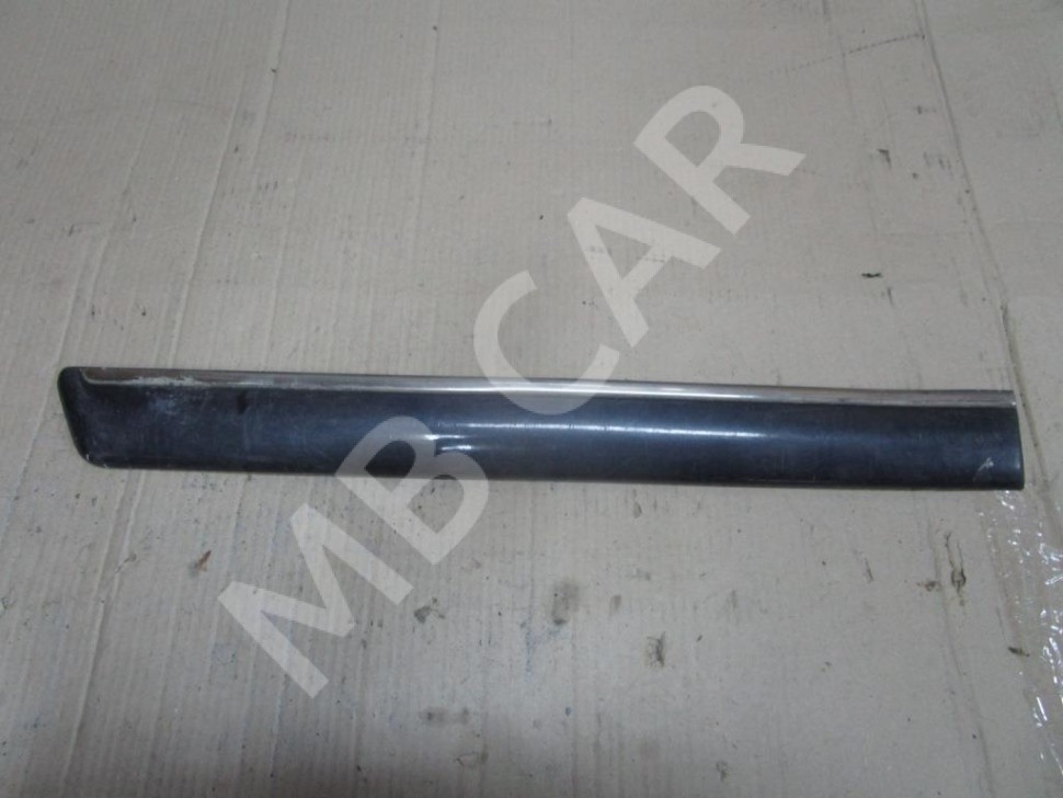 Молдинг двери MERCEDES-BENZ E-класс W210/S210 (1995 - 1999) фото 1 — Разборка Мерседес