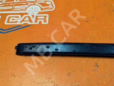 Молдинг лобового стекла MERCEDES-BENZ GL-класс X166 (2012 - 2016) — Разборка Мерседес