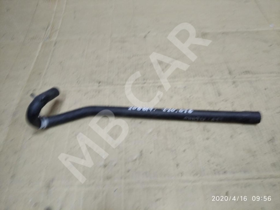 Патрубок ОЖ MERCEDES-BENZ S-класс W220 (1998 - 2005) фото 1 &mdash; Разборка Мерседес