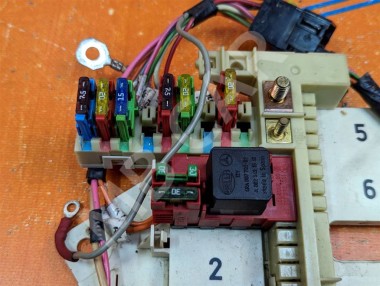 Блок предохранителей MERCEDES-BENZ M-класс W163 (1997 - 2001) — Разборка Мерседес