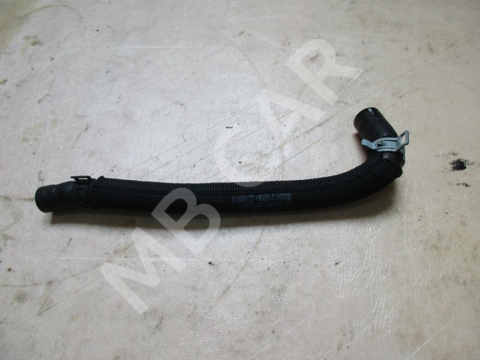 Патрубок ОЖ MERCEDES-BENZ GLC-класс X253 (2015 - 2019) фото 1 — Разборка Мерседес