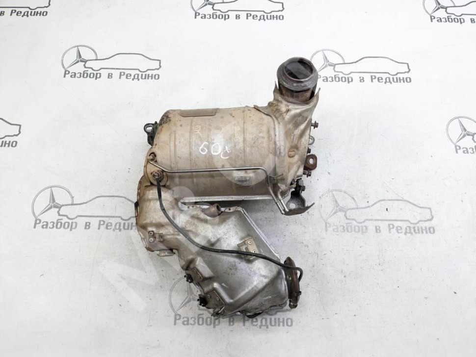 Катализатор MERCEDES-BENZ V-класс W447 рестайлинг (2019 - 2025) фото 1 — Разборка Мерседес