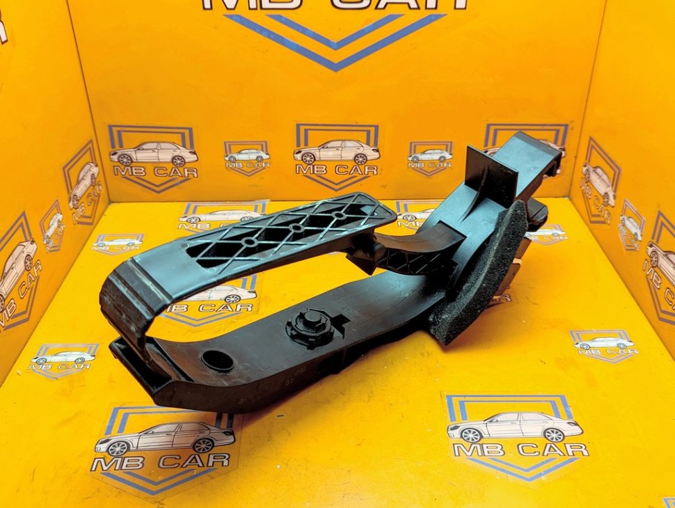 Педаль газа электронная MERCEDES-BENZ E-класс W211/S211 рестайлинг (2006 - 2009) фото 1 &mdash; Разборка Мерседес