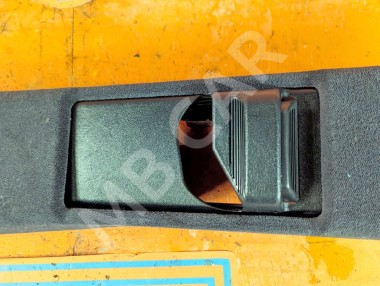 Накладка средней стойки MERCEDES-BENZ C-класс W202/S202 (1993 - 1997) &mdash; Разборка Мерседес