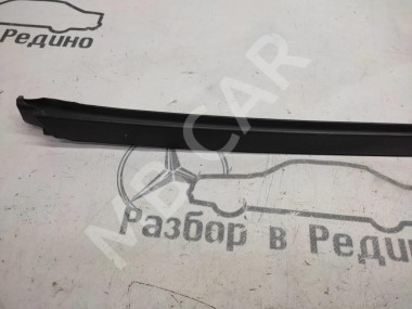 Молдинг лобового стекла MERCEDES-BENZ C-класс W203/S203/CL203 рестайлинг (2004 - 2008) — Разборка Мерседес
