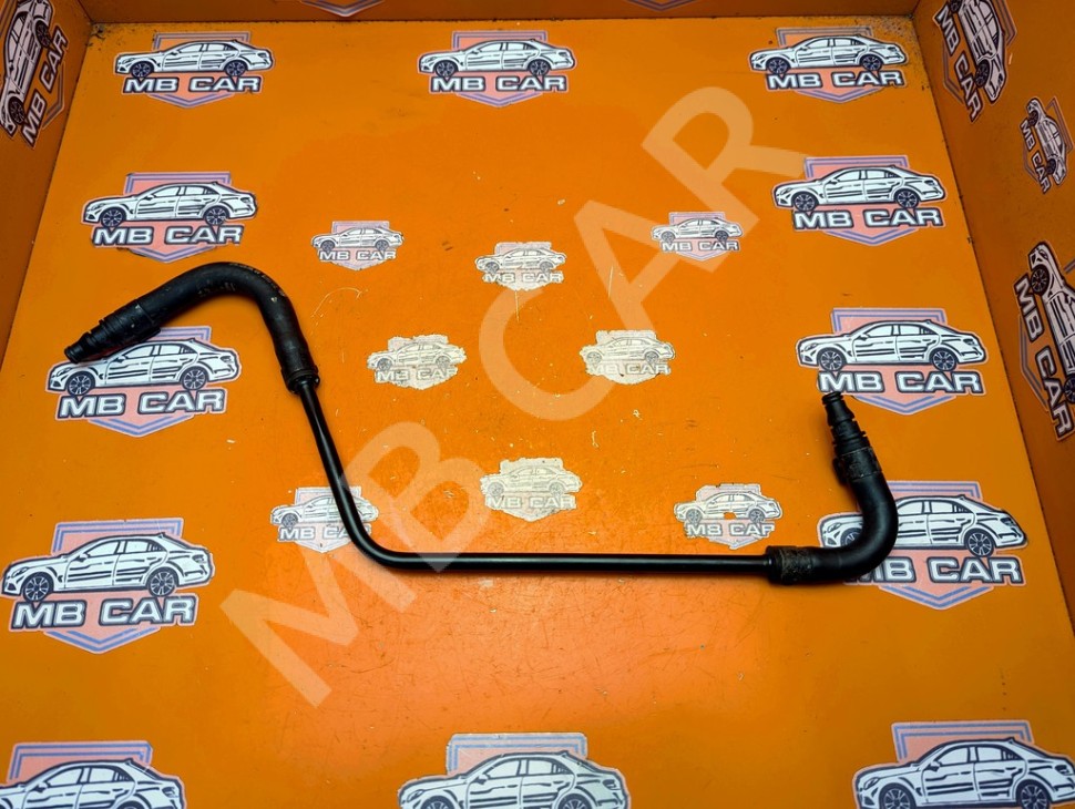Трубка вентиляции расширительного бака MERCEDES-BENZ C-класс W204/S204 (2006 - 2011) фото 1 — Разборка Мерседес