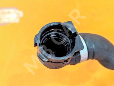 Патрубок ОЖ MERCEDES-BENZ C-класс W204/S204 (2006 - 2011) — Разборка Мерседес