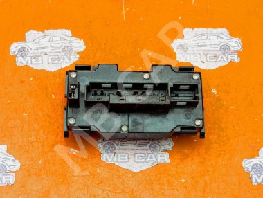 Кнопка аварийной сигнализации MERCEDES-BENZ E-класс W210/S210 рестайлинг (1999 - 2003) — Разборка Мерседес