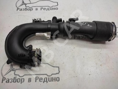 Патрубок впускной MERCEDES-BENZ CLA-класс C117/X117 (2013 - 2016) — Разборка Мерседес