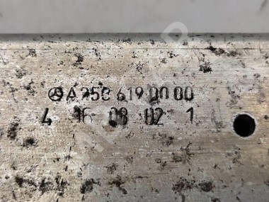 Усилитель пола MERCEDES-BENZ GLC-класс X253 (2015 - 2019) — Разборка Мерседес