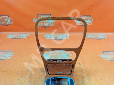 Накладка консоли (борода) MERCEDES-BENZ SL-класс R230 рестайлинг 2 (2008 - 2011) &mdash; Разборка Мерседес