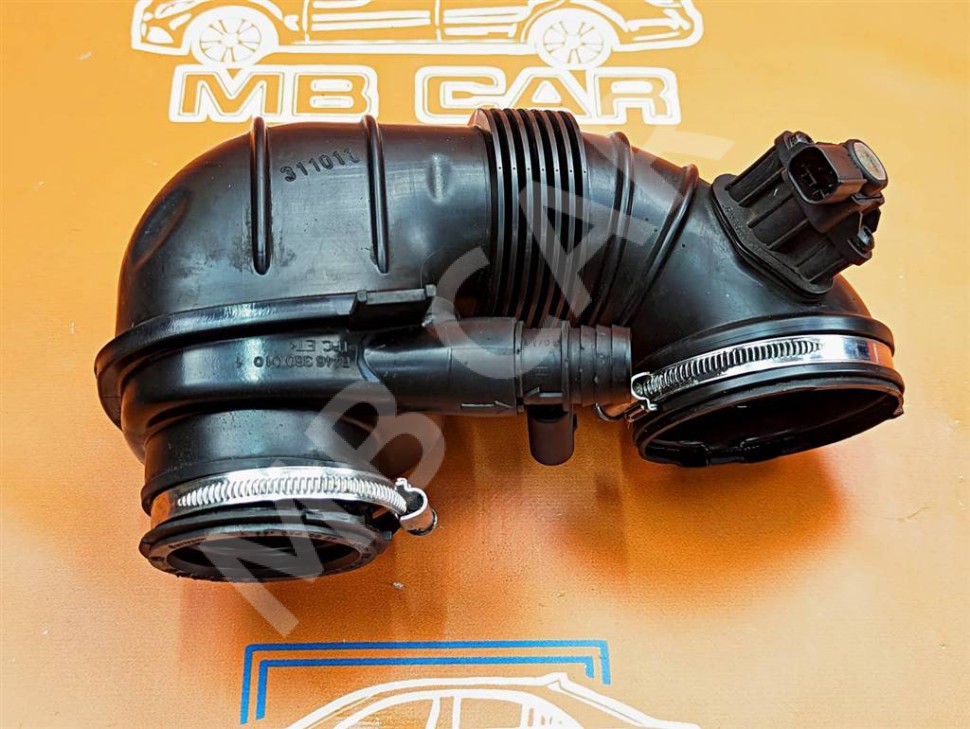 Патрубок воздушный MERCEDES-BENZ C-класс W204/S204 (2006 - 2011) фото 1 &mdash; Разборка Мерседес