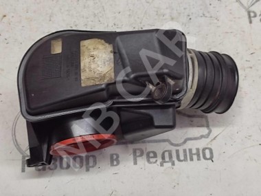 Резонатор воздушного фильтра MERCEDES-BENZ C-класс W203/S203/CL203 (2000 - 2004) — Разборка Мерседес