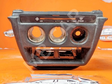 Накладка консоли (борода) MERCEDES-BENZ 190 (W201) W201 (1982 - 1993) &mdash; Разборка Мерседес