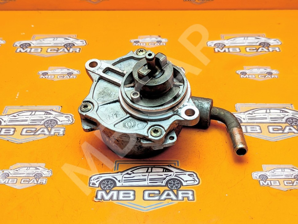 Насос вакуумный MERCEDES-BENZ Vito W638 (1996 - 2003) фото 1 — Разборка Мерседес