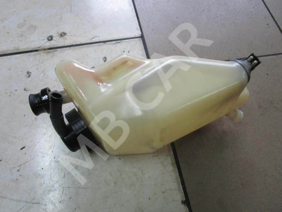 Бачок гидроподвески MERCEDES-BENZ E-класс W210/S210 (1995 - 1999) фото 1 — Разборка Мерседес