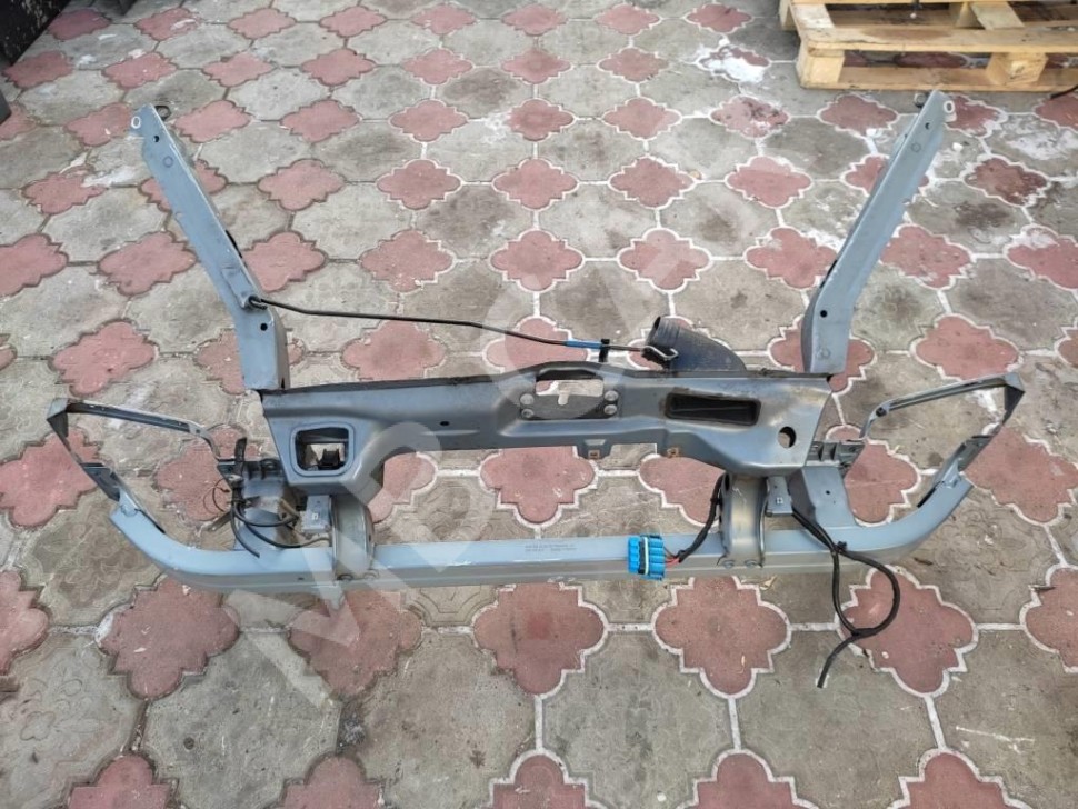 Телевизор в сборе MERCEDES-BENZ VANEO W414 (2001 - 2005) фото 1 — Разборка Мерседес