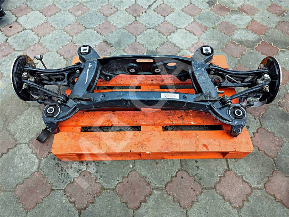 Подрамник задний MERCEDES-BENZ SLK-класс R172 (2011 - 2016) фото 1 — Разборка Мерседес