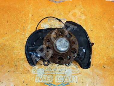 Кулак поворотный передний правый MERCEDES-BENZ C-класс W204/S204 (2006 - 2011) — Разборка Мерседес