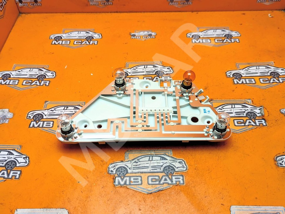 Плата заднего фонаря MERCEDES-BENZ CLS-класс C219 (2004 - 2008) фото 1 &mdash; Разборка Мерседес