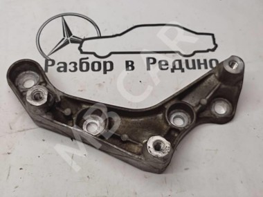 Кронштейн редуктора MERCEDES-BENZ C-класс W204/S204 (2006 - 2011) — Разборка Мерседес