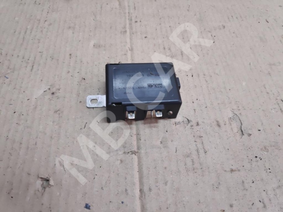 Усилитель антенны MERCEDES-BENZ M-класс W163 рестайлинг (2001 - 2005) фото 1 — Разборка Мерседес