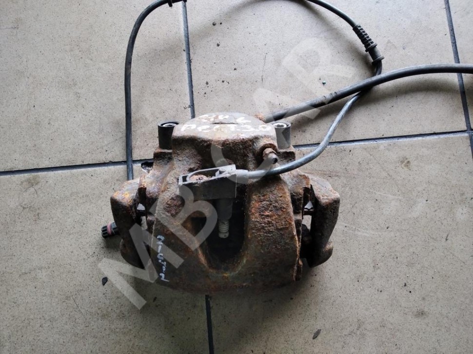 Суппорт передний левый MERCEDES-BENZ E-класс W210/S210 (1995 - 1999) фото 1 &mdash; Разборка Мерседес