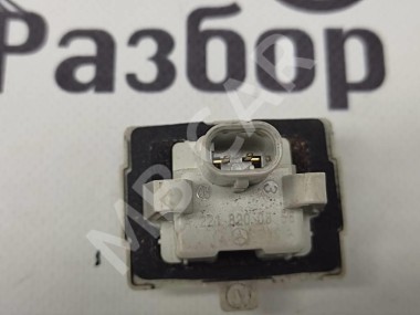 Плафон подсветки номера MERCEDES-BENZ S-класс W221 рестайлинг (2009 - 2013) — Разборка Мерседес