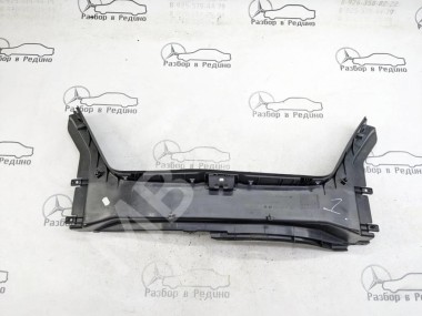 Накладка замка багажника MERCEDES-BENZ CLK-класс C209/A209 (2002 - 2005) — Разборка Мерседес