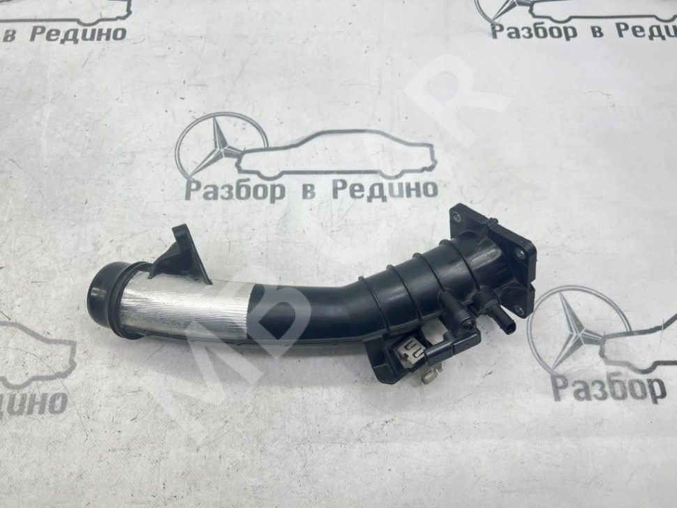 Патрубок воздушный MERCEDES-BENZ A-класс W176 (2012 - 2015) фото 1 — Разборка Мерседес