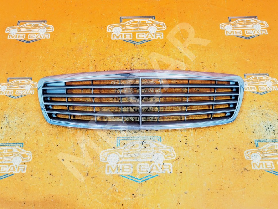 Решетка радиатора MERCEDES-BENZ E-класс W211/S211 (2002 - 2006) фото 1 — Разборка Мерседес