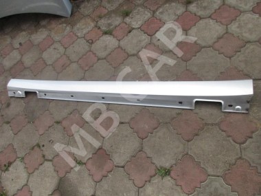 Порог пластиковый левый MERCEDES-BENZ E-класс W212/S212/C207/A207 (2009 - 2013) — Разборка Мерседес