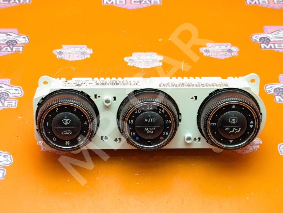 Панель управления климатом MERCEDES-BENZ M-класс W163 рестайлинг (2001 - 2005) фото 1 &mdash; Разборка Мерседес