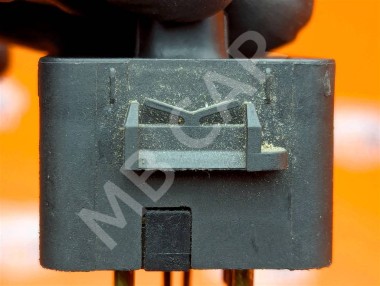 Кнопка регулировки зеркал MERCEDES-BENZ W124 W124/S124/C124/A124 (1984 - 1993) — Разборка Мерседес