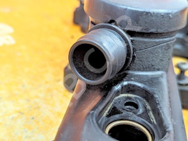 Клапанная крышка MERCEDES-BENZ Vito W639 рестайлинг (2010 - 2014) — Разборка Мерседес