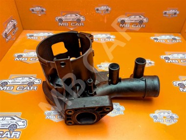 Кронштейн топливного фильтра MERCEDES-BENZ E-класс W212/S212/C207/A207 (2009 - 2013) — Разборка Мерседес