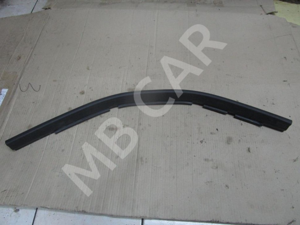 Уплотнитель моторного отсека MERCEDES-BENZ GLE-класс AMG Coupe C292 (2015 - 2019) фото 1 — Разборка Мерседес