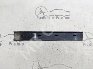 Накладка порога внутренняя MERCEDES-BENZ S-класс W220 рестайлинг (2002 - 2005) — Разборка Мерседес