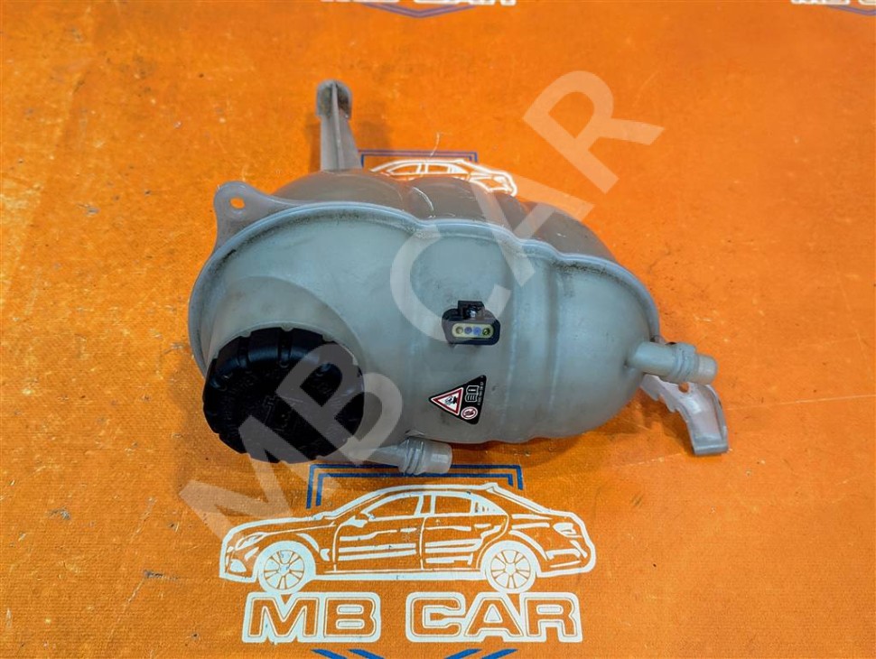 Бачок расширительный MERCEDES-BENZ GLE-класс V167 (2018 - 2024) фото 1 — Разборка Мерседес