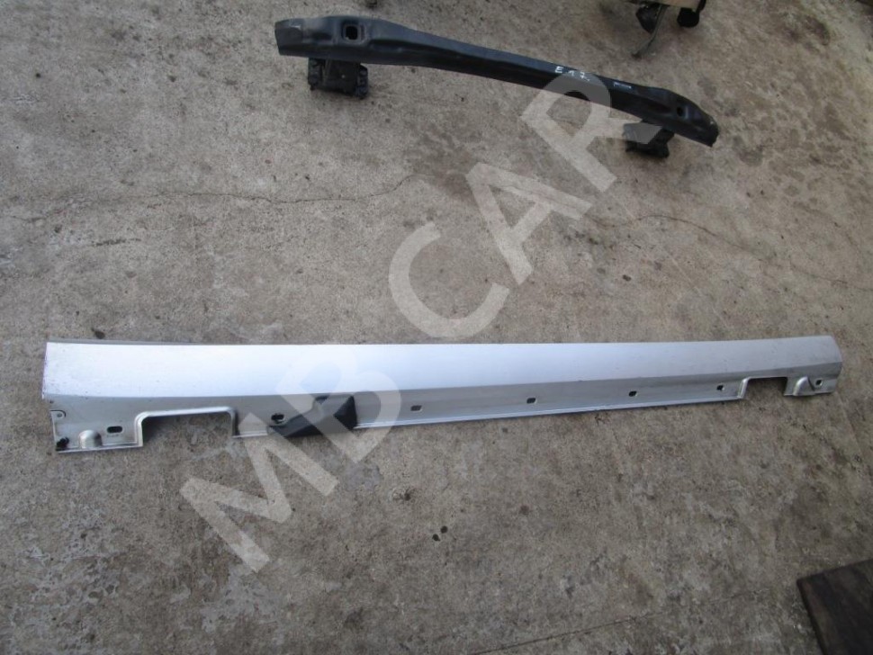 Порог пластиковый правый MERCEDES-BENZ E-класс W212/S212/C207/A207 рестайлинг (2013 - 2016) фото 1 &mdash; Разборка Мерседес