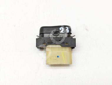 Кнопка MERCEDES-BENZ M-класс W163 рестайлинг (2001 - 2005) — Разборка Мерседес