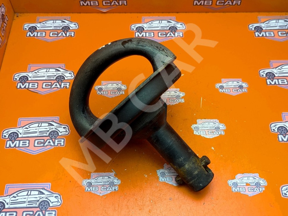 Крепление запаски MERCEDES-BENZ M-класс W163 рестайлинг (2001 - 2005) фото 1 — Разборка Мерседес