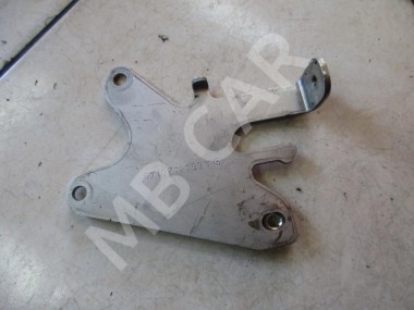 Кронштейн интеркуллера MERCEDES-BENZ E-класс W213/S213/C238/A238 (2016 - 2021) — Разборка Мерседес