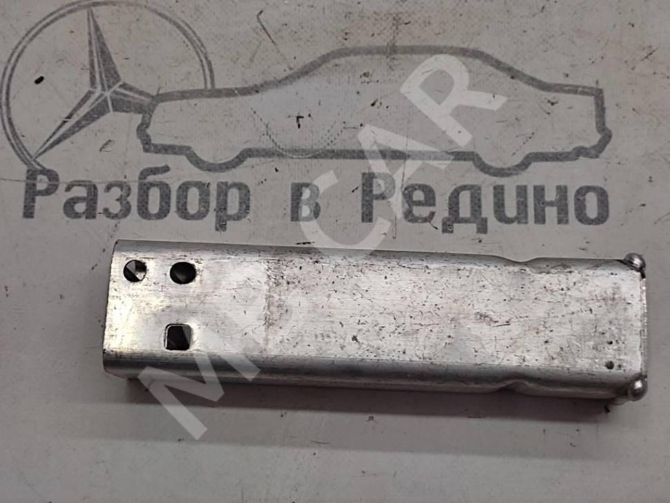 Кронштейн крепления бампера MERCEDES-BENZ C-класс W205/S205/C205/A205 рестайлинг (2018 - 2023) фото 1 — Разборка Мерседес