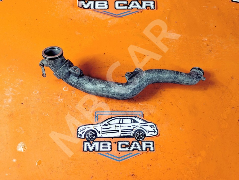 Патрубок интеркулера MERCEDES-BENZ S-класс W220 (1998 - 2005) фото 1 &mdash; Разборка Мерседес