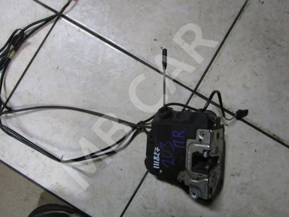 Замок двери передней правой MERCEDES-BENZ C-класс W203/S203/CL203 (2000 - 2004) фото 1 &mdash; Разборка Мерседес